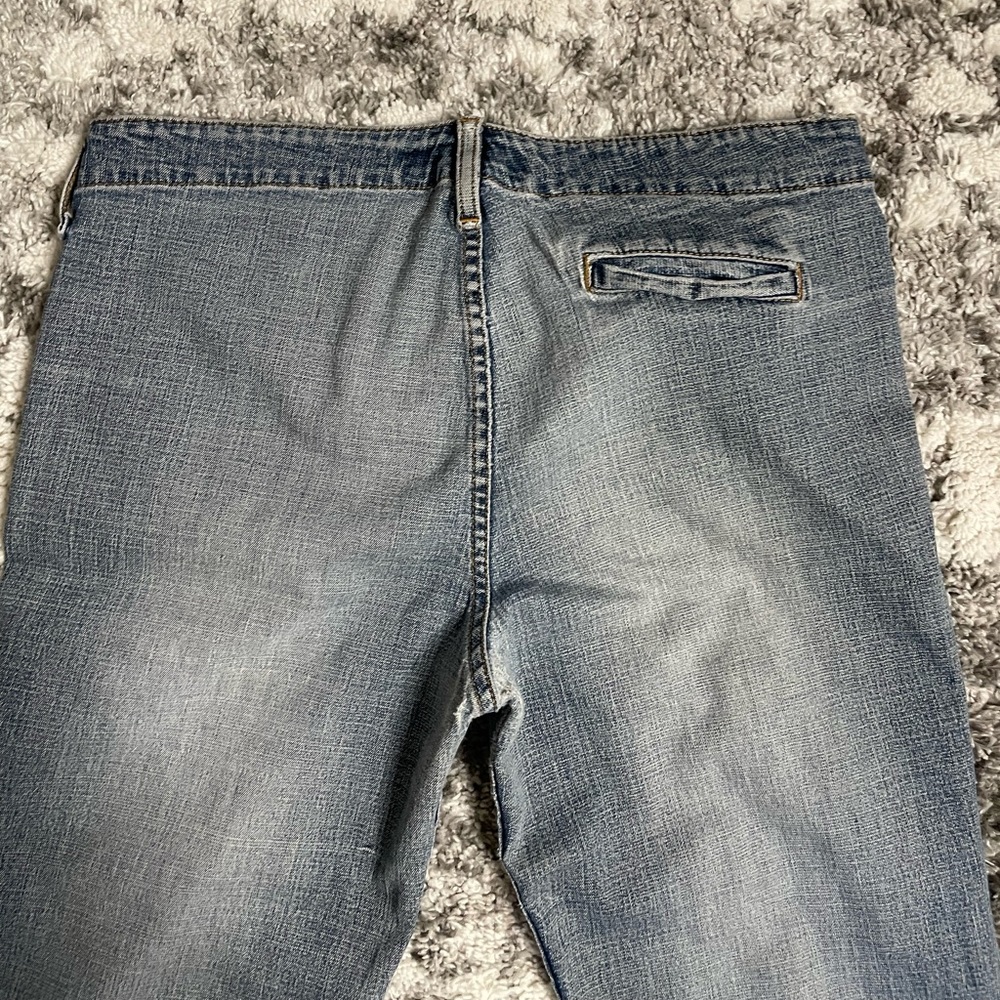 L.e.i Low Rise Bootcut Jeans - Picture 2 of 3